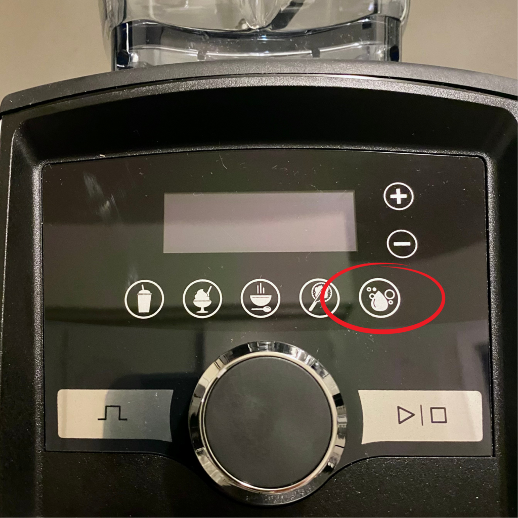 Ascent Vitamix with self cleaning function