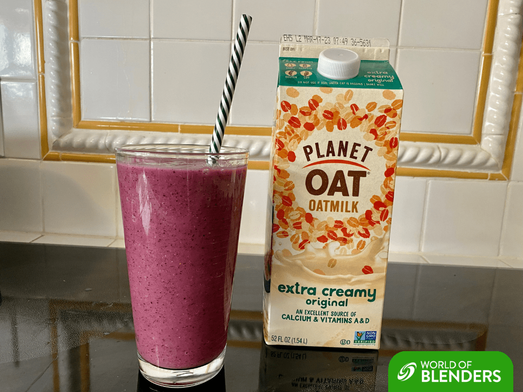 Berry Smoothie with Oat milk