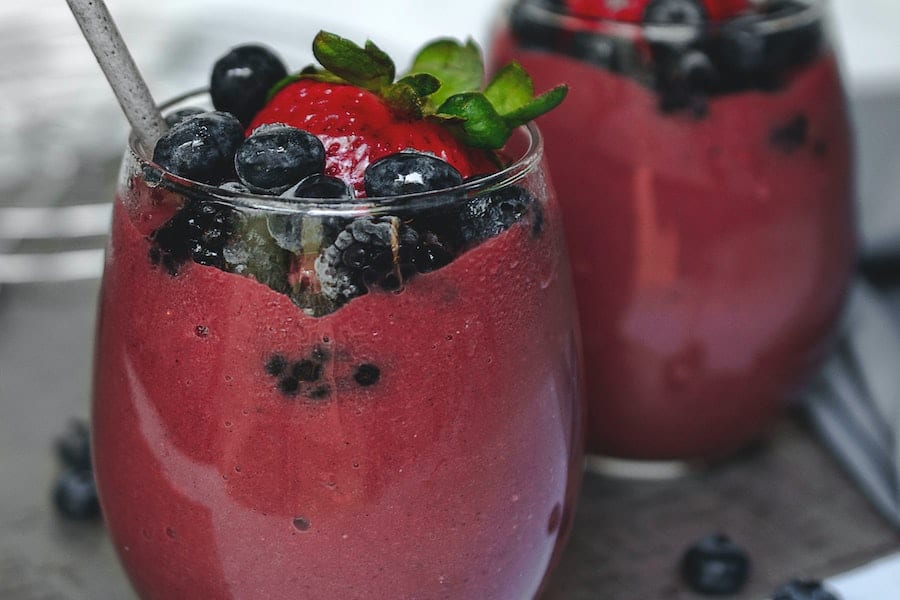 Avocado berry smoothie