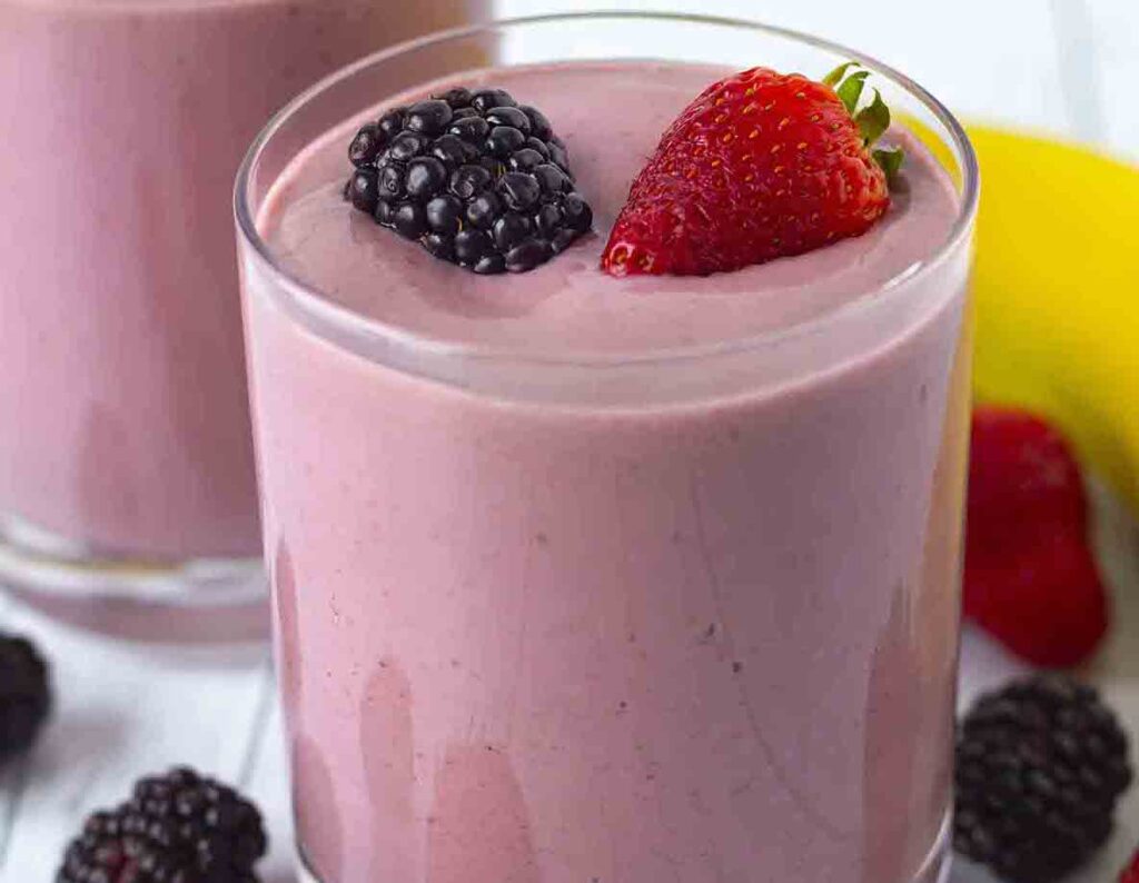 strawberry blackberry banana smoothie