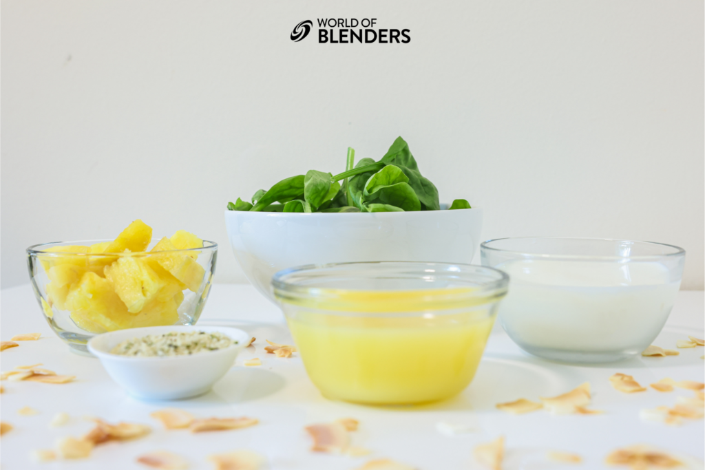 ingredients for spinach pineapple smoothie